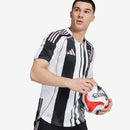 Juventus Domicile 2025/26 Version Joueur