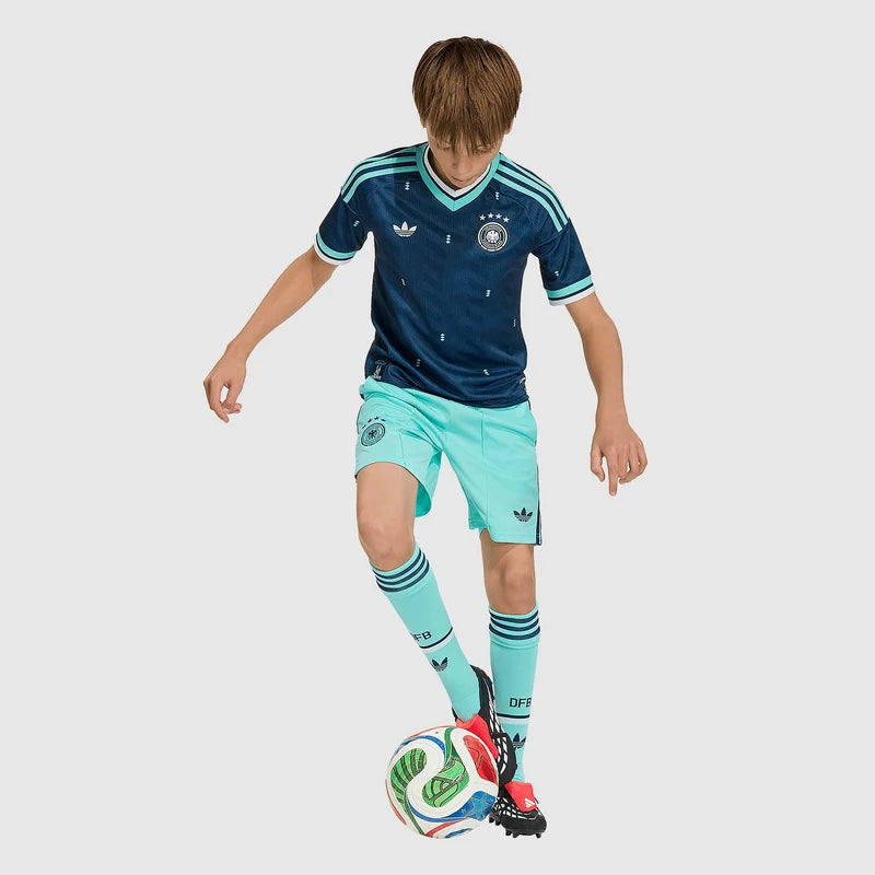 Kit Enfant Allemagne Extérieur Bleu 2026/27