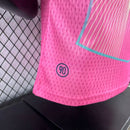 Maillot de joueur édition rose 2526
