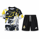 Kit Enfant Real Madrid Vengeurs 26/2027 Avant-match (Noir et Blanc)