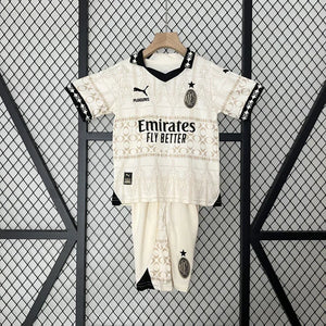 Kit Enfant AC Milan Gardien Puma x Pleasures 2024/25