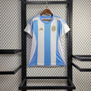 Argentine Domicile Argent 24/2025 · Femme
