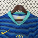 Brésil Extérieur 24/2025 · Femme