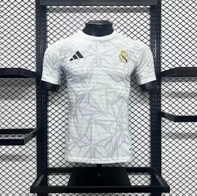 Real Madrid Avant-Match 2024/25 Version Joueur