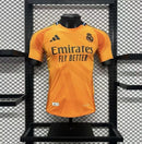 Real Madrid Extérieur 24/25 · Version Joueur