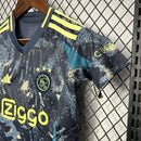 Kit Enfant Ajax 24/25