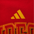 Les champions du monde espagnols de 2026/27 célèbrent en t-shirt rouge