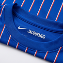 Maillot bleu royal de l'équipe de France avant-match 2026