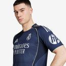 Real Madrid Extérieur 2025/26 Version Joueur